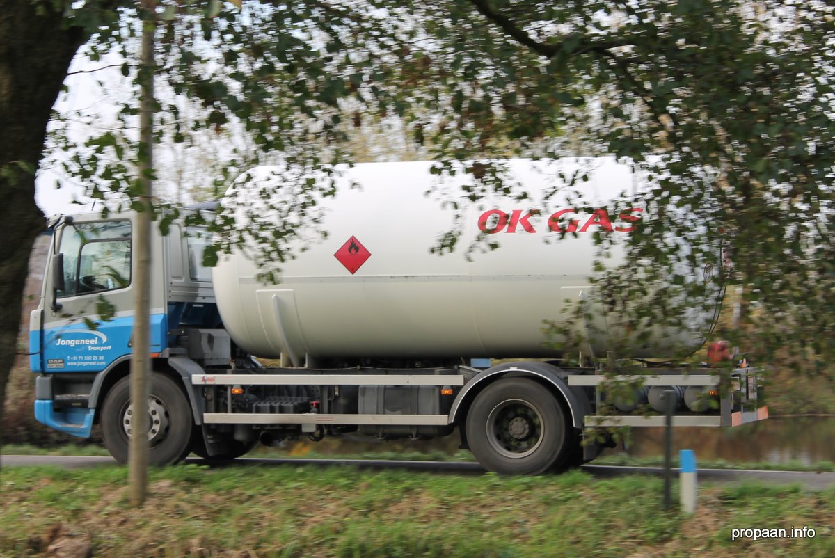 onderweg om een propaantank te vullen